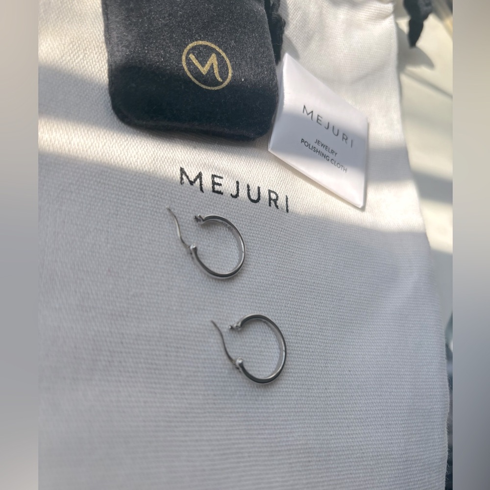Mejuri midi hoops